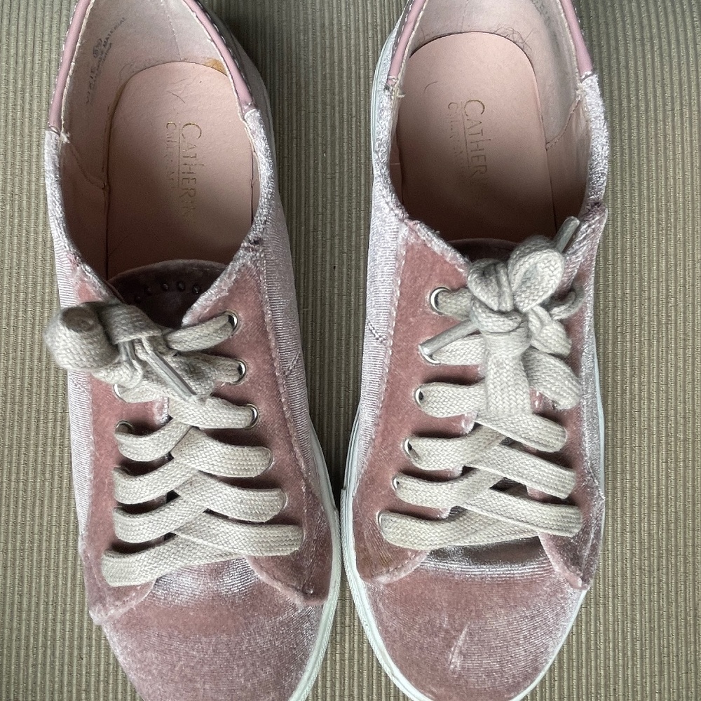 Light pink velvet shoes -size 6.5
